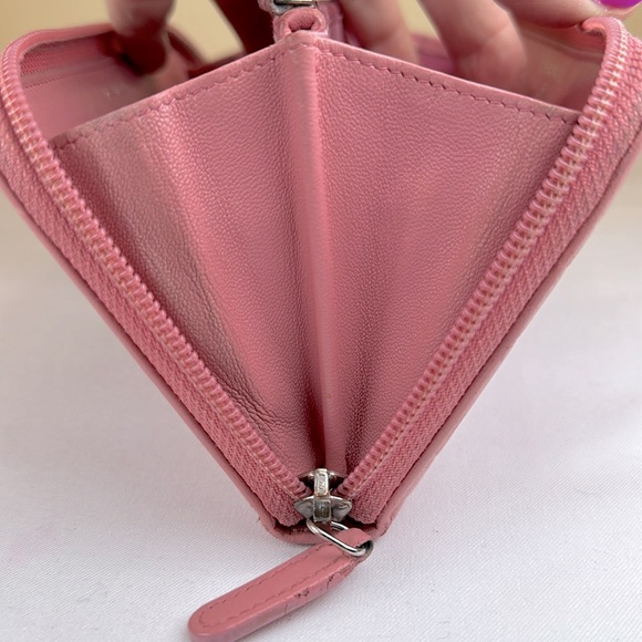 CHANEL CC Camellia Flower Long Zippy Wallet Light Pink Serial #17 2012-2013 - Picture 17 of 17
